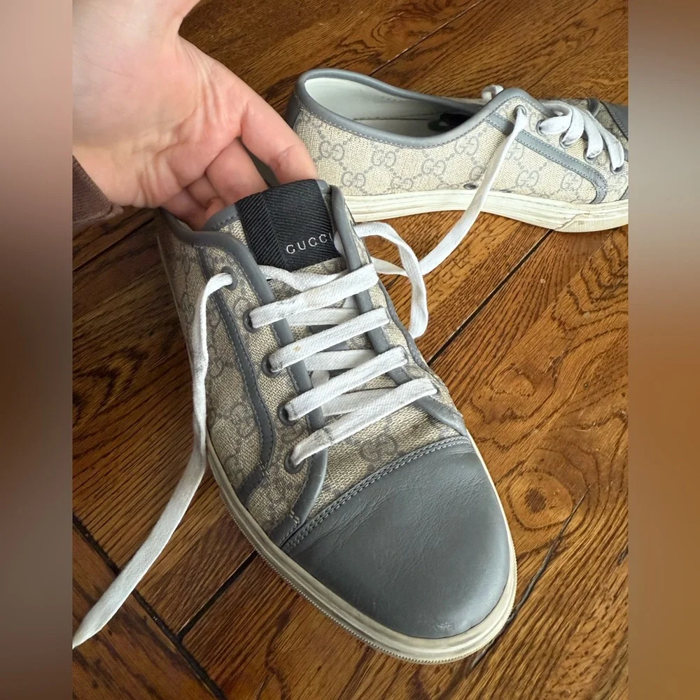 Gucci GG Supreme Canvas Low ‘Beige Gray’ Sneakers